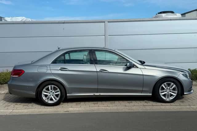 Mercedes-Benz E-Klasse (2015) thumbnail 6
