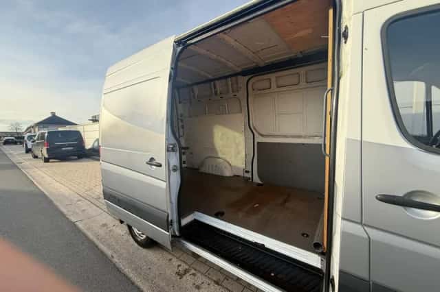 Mercedes-Benz Sprinter (2009) thumbnail 6