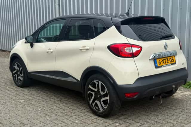 Renault Captur (2014) thumbnail 3