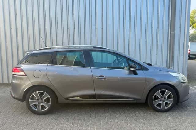 Renault Clio (2015) thumbnail 5