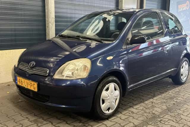 Toyota Yaris (2003) thumbnail 1