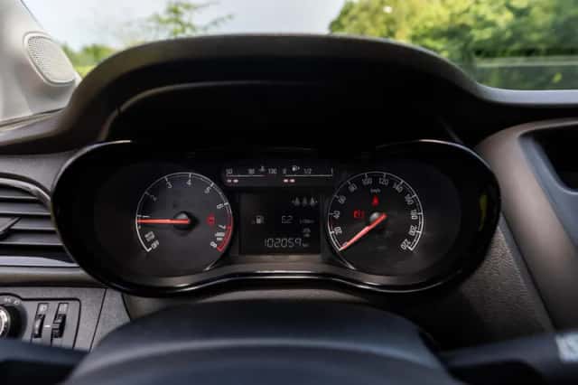 Opel Karl (2018) thumbnail 18