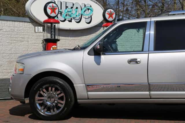Lincoln Navigator (2007) thumbnail 11