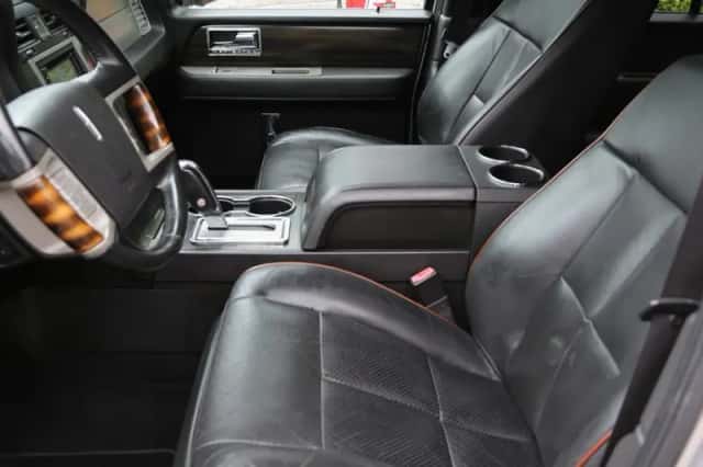 Lincoln Navigator (2007) thumbnail 22