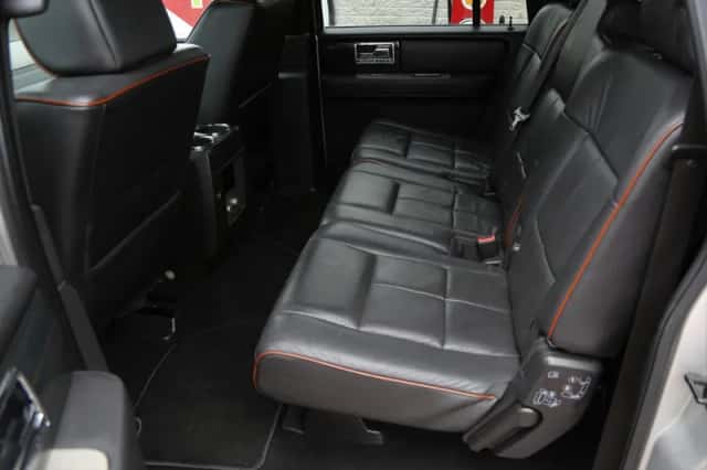 Lincoln Navigator (2007) thumbnail 28