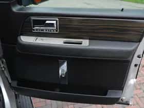 Lincoln Navigator (2007) thumbnail 39