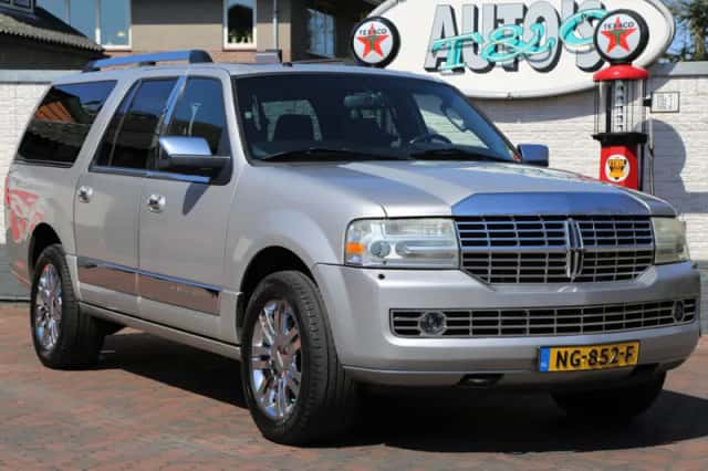 Lincoln Navigator (2007) thumbnail 5