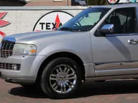 Lincoln Navigator (2007) thumbnail 7
