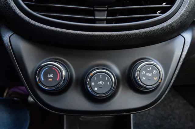 Opel Karl (2019) thumbnail 16