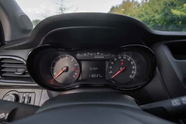 Opel Karl (2019) thumbnail 18