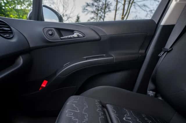 Opel Meriva (2014) thumbnail 21