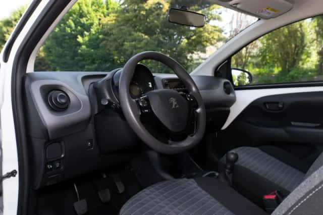 Peugeot 108 (2021) thumbnail 11