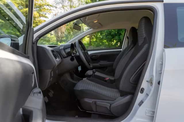 Peugeot 108 (2021) thumbnail 12