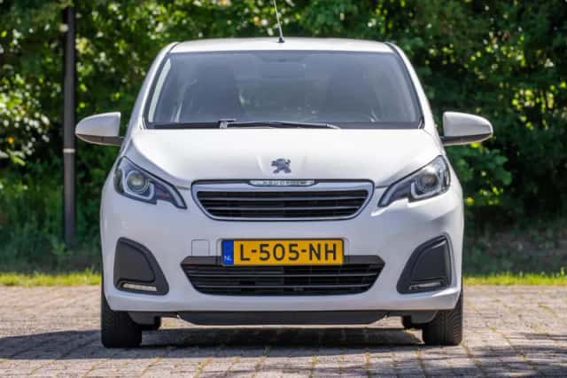 Peugeot 108 (2021) thumbnail 9