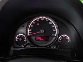 Volkswagen Up! (2014) thumbnail 16