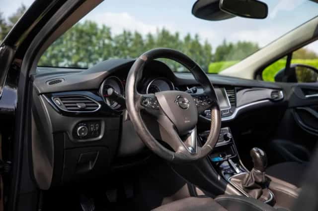Opel Astra (2018) thumbnail 12