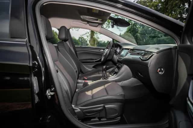 Opel Astra (2018) thumbnail 14