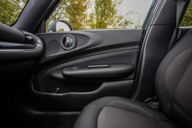 MINI Clubman (2018) thumbnail 22