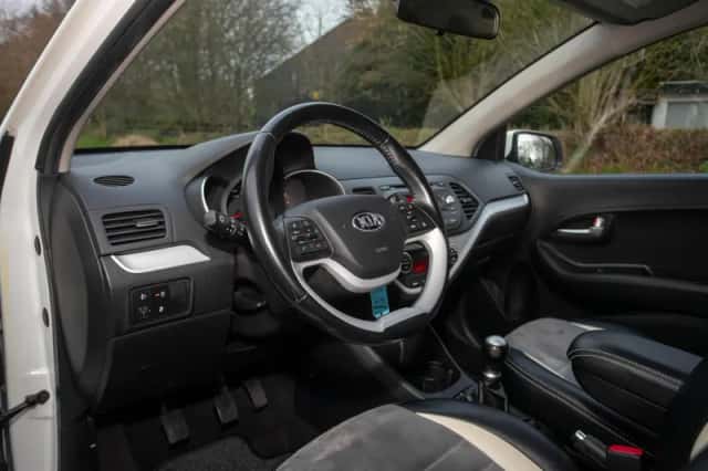Kia Picanto (2016) thumbnail 13