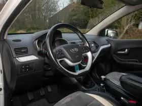 Kia Picanto (2016) thumbnail 13