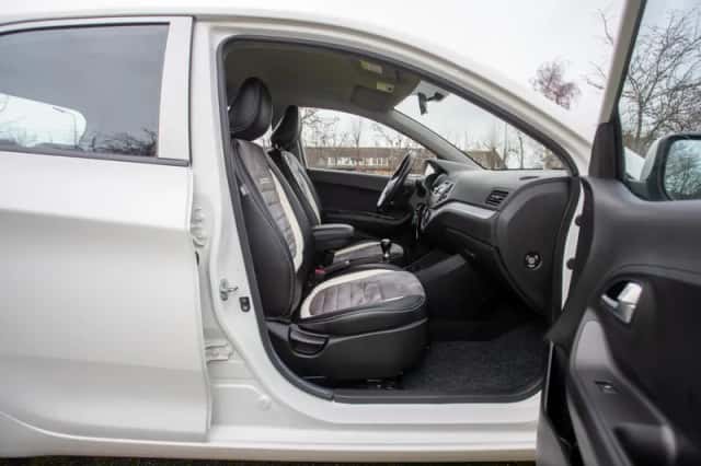 Kia Picanto (2016) thumbnail 14