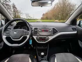 Kia Picanto (2016) thumbnail 17