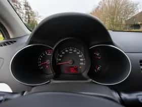 Kia Picanto (2016) thumbnail 19