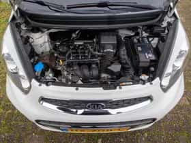 Kia Picanto (2016) thumbnail 22