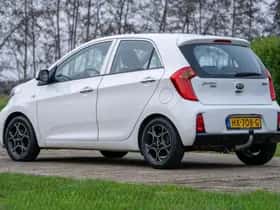 Kia Picanto (2016) thumbnail 5