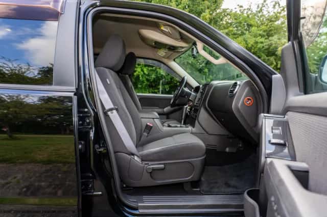 Ford Explorer (2010) thumbnail 17