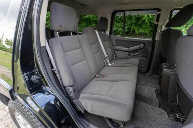 Ford Explorer (2010) thumbnail 19