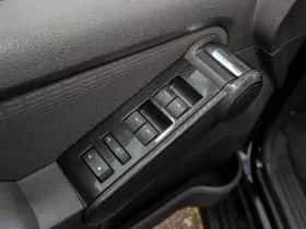 Ford Explorer (2010) thumbnail 27