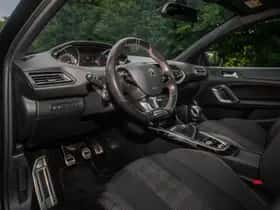 Peugeot 308 (2016) thumbnail 11