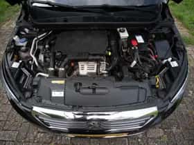 Peugeot 308 (2016) thumbnail 24
