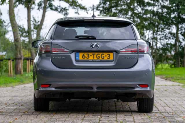 Lexus CT (2012) thumbnail 11