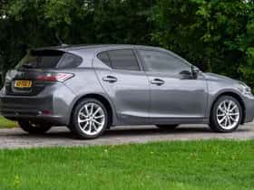 Lexus CT (2012) thumbnail 4