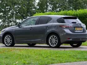 Lexus CT (2012) thumbnail 5