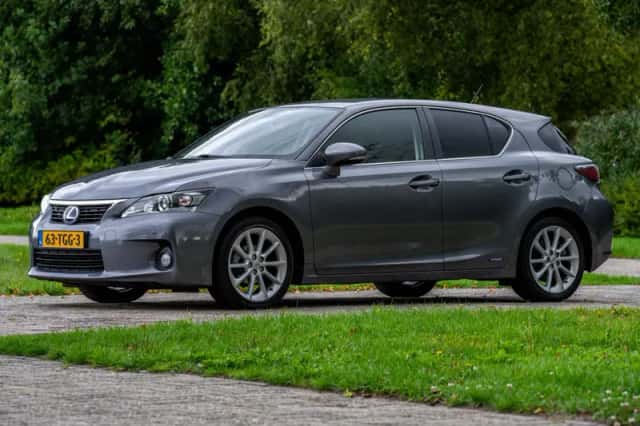 Lexus CT (2012) thumbnail 8