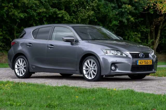 Lexus CT (2012) thumbnail 10