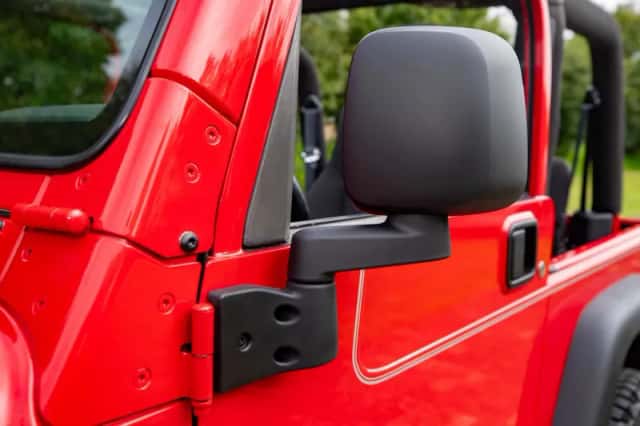 Jeep Wrangler (2004) thumbnail 12