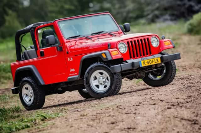 Jeep Wrangler (2004) thumbnail 14