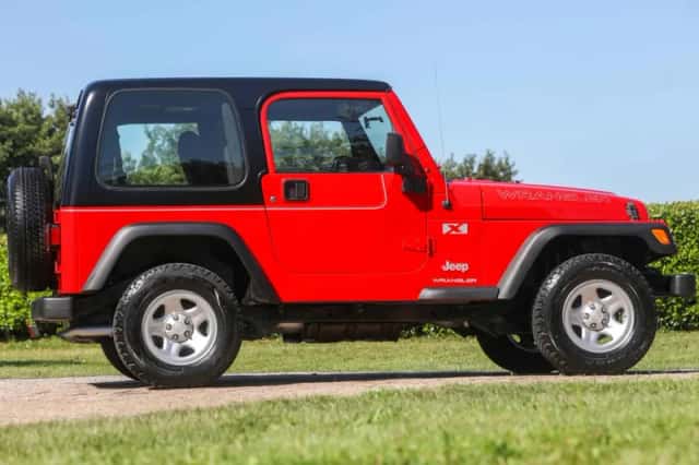 Jeep Wrangler (2004) thumbnail 23