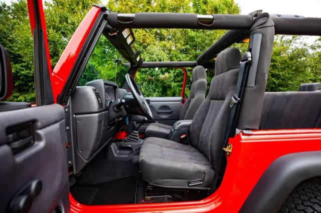 Jeep Wrangler (2004) thumbnail 27