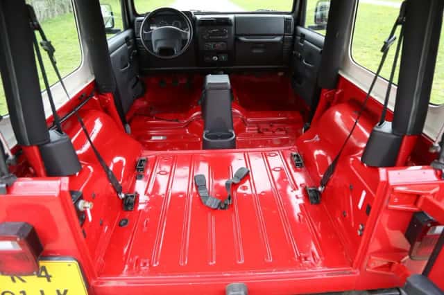 Jeep Wrangler (2004) thumbnail 35