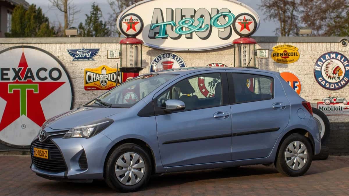 Toyota Yaris (2015) — foto 1