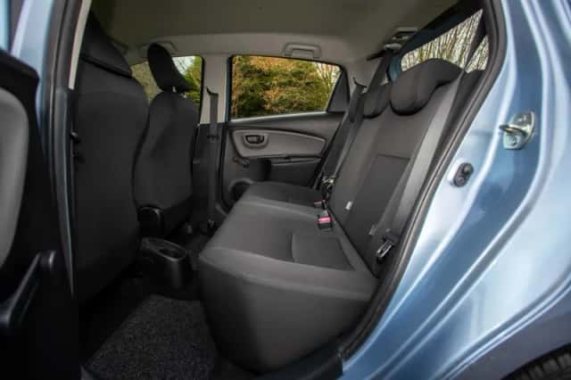 Toyota Yaris (2015) thumbnail 15