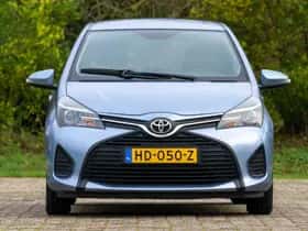 Toyota Yaris (2015) thumbnail 7