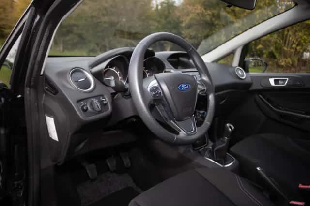Ford Fiesta (2015) thumbnail 11
