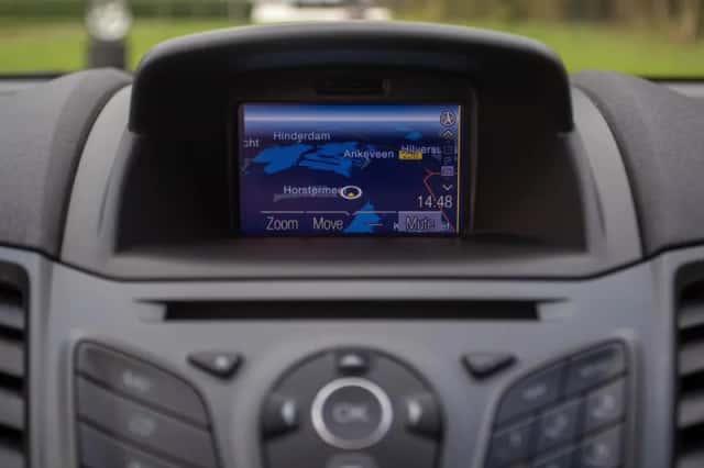 Ford Fiesta (2015) thumbnail 18