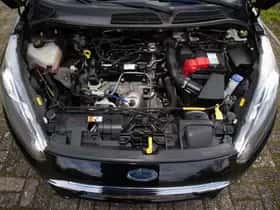 Ford Fiesta (2015) thumbnail 23